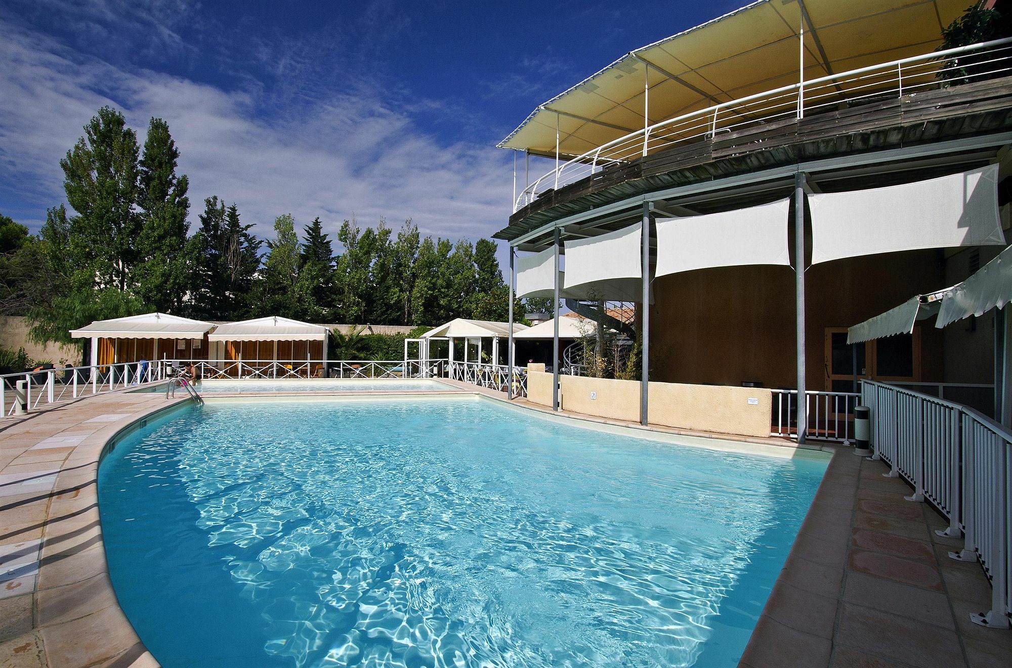 Hotel Le Phoebus Garden & Spa 格吕桑 外观 照片